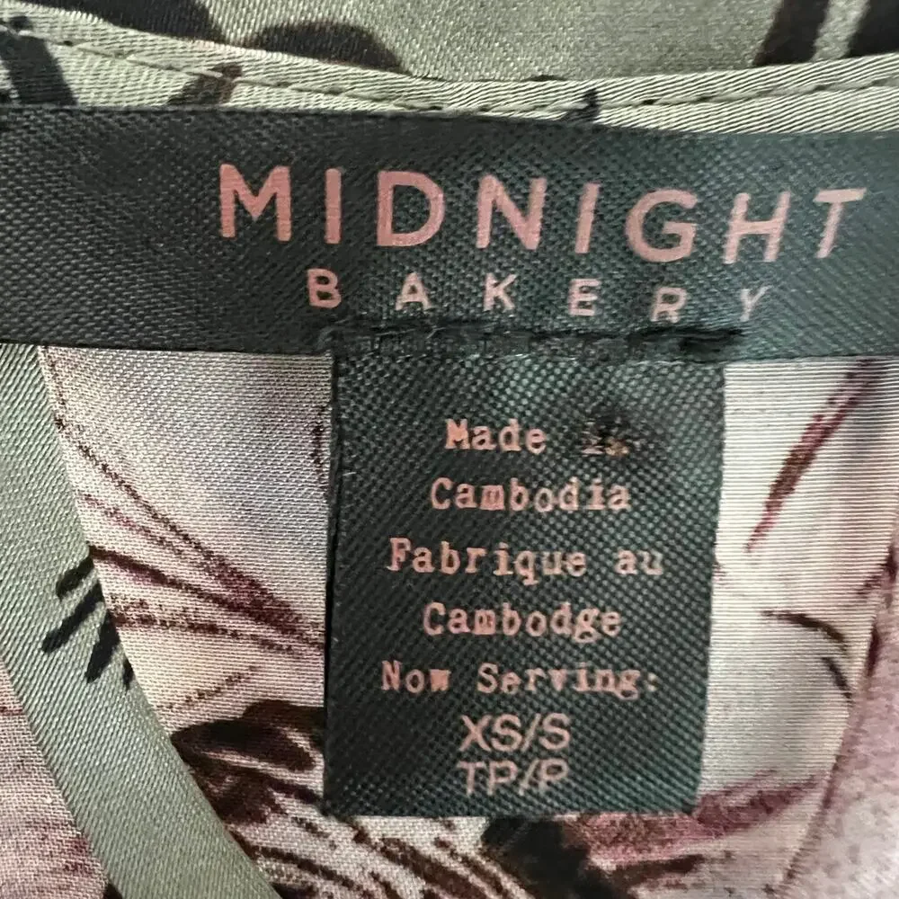 Midnight Bakery Womens Floral Print Wrap Robe XS/S Gray Satin Short Lace Trim - Picture 5 of 7